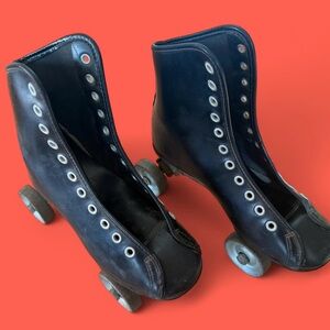 Vintage 1960s Child's Metal Wheel
Roller Skates - Size 3